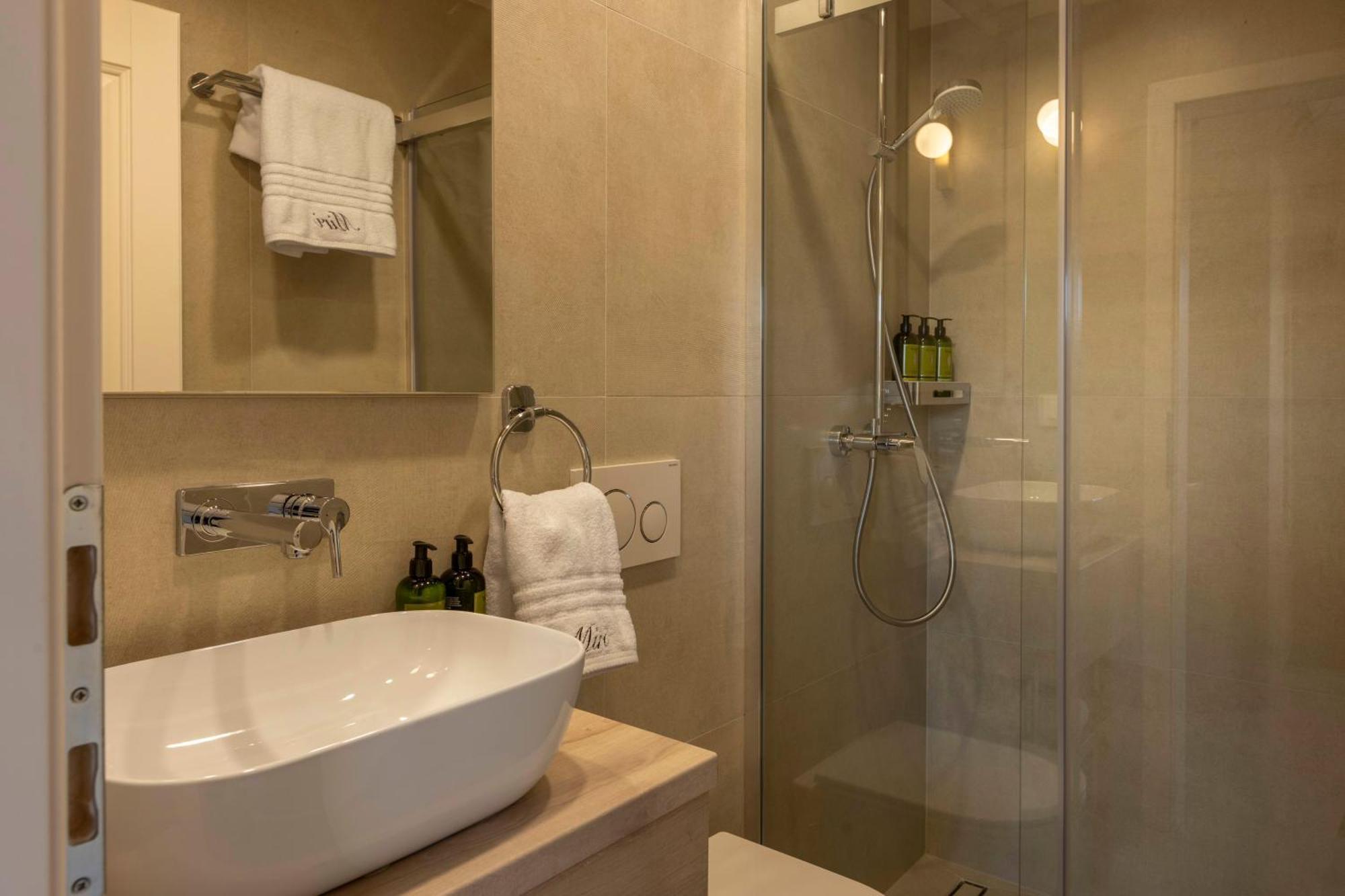Miri, Heritage Superior With Swimming Pool Appartamento